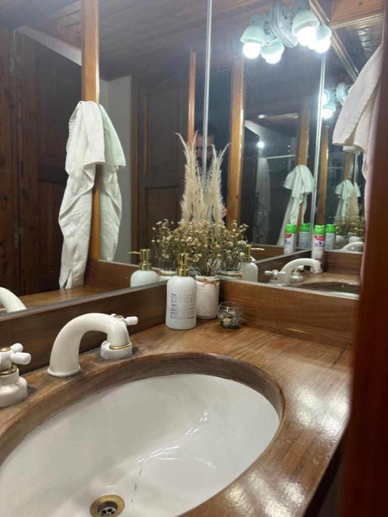 Las Vinas Hostel Boutique San Carlos de Bariloche Eksteriør billede